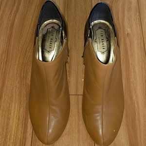 Ted Baker London black and tan booties